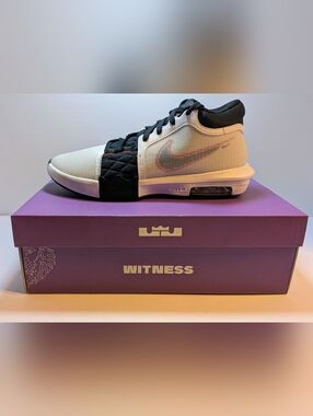 Nike LeBron Witness 8 - White, Black & University Red Size 11.5